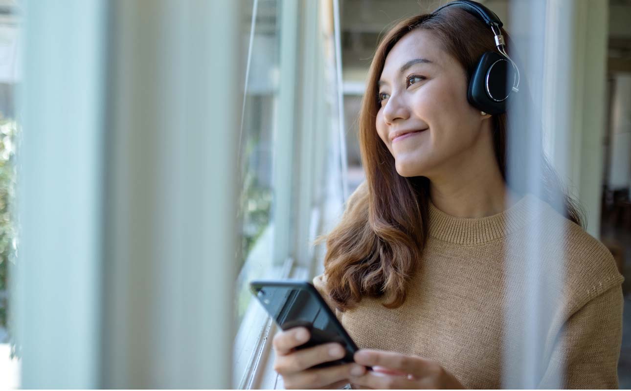 Change your tune and influence customers with Ooma’s Music on Hold - blog post image