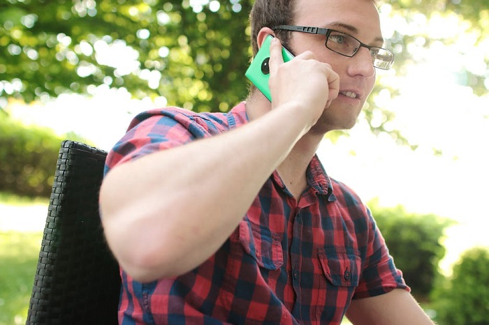 make unlimited calls using Ooma’s free calling app