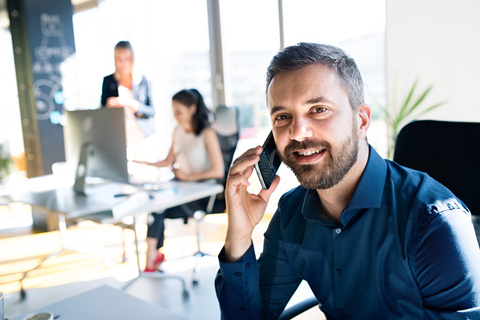 How Consultants Are Using VoIP to Improve Client Experiences - blog post image