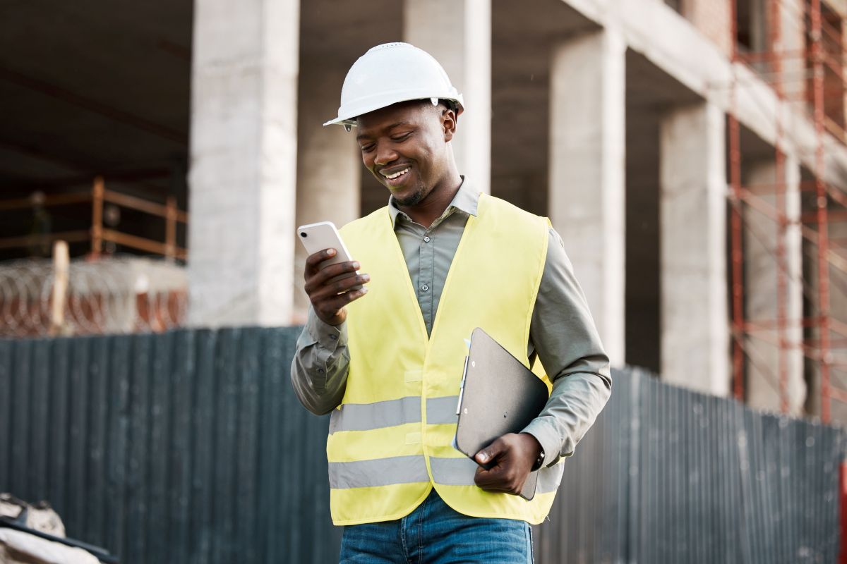 How to keep your construction site connected